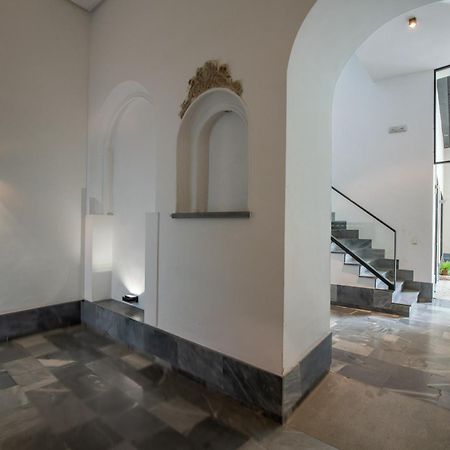 Ry Aparcamiento Incluido Junto A Catedral Ideal Parejas Sevilla Exteriör bild