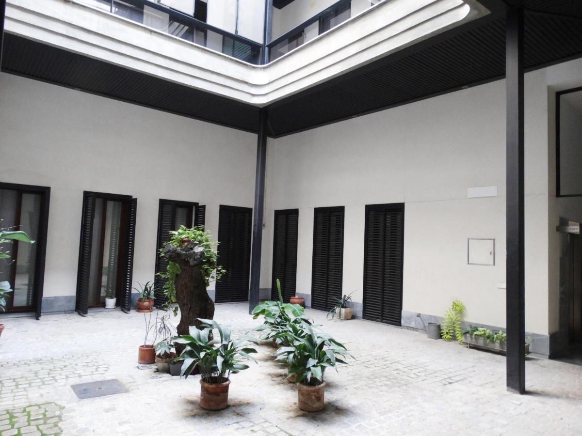 Ry Aparcamiento Incluido Junto A Catedral Ideal Parejas Sevilla Exteriör bild