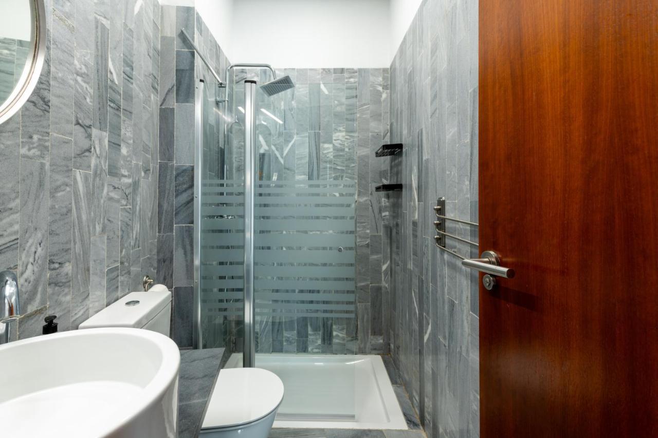 Ry Aparcamiento Incluido Junto A Catedral Ideal Parejas Sevilla Exteriör bild