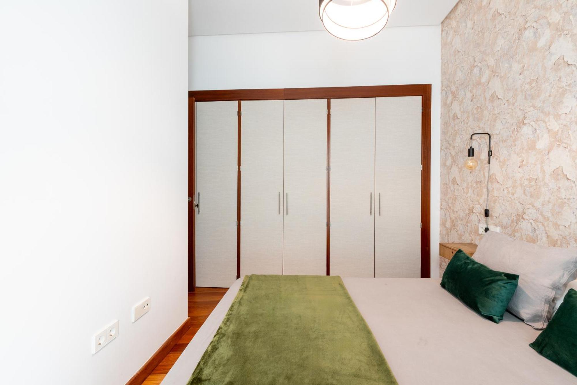 Ry Aparcamiento Incluido Junto A Catedral Ideal Parejas Sevilla Exteriör bild